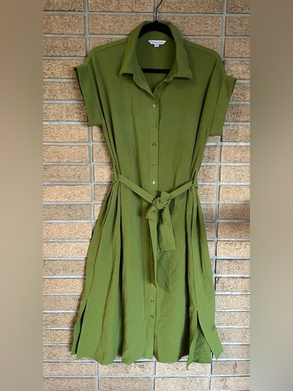 Ophelia Roe. Green Button-Front Midi Shirt Dress with Tie Waist